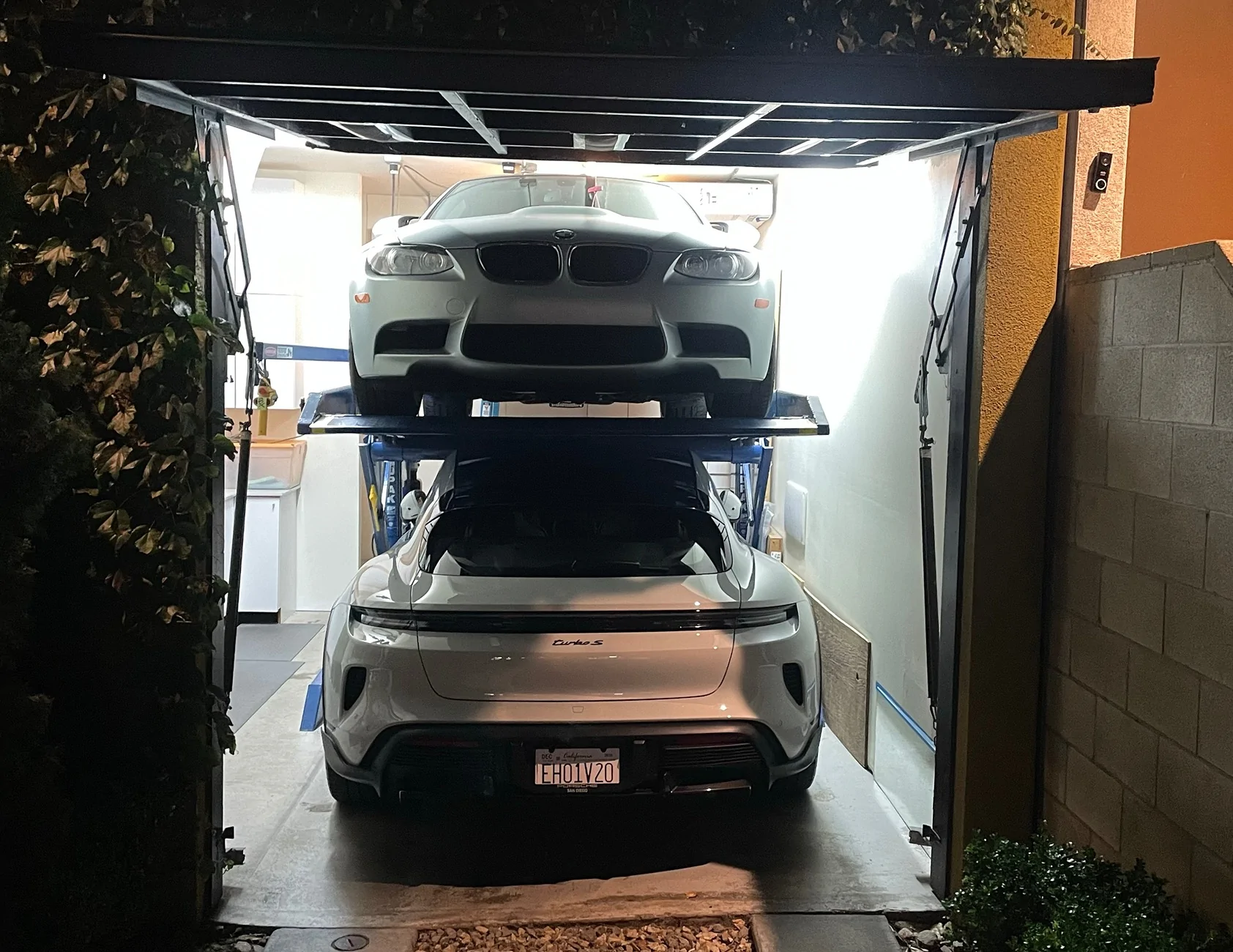 Porsche Taycan 94 inch wide parking spot possible? IMG_3743