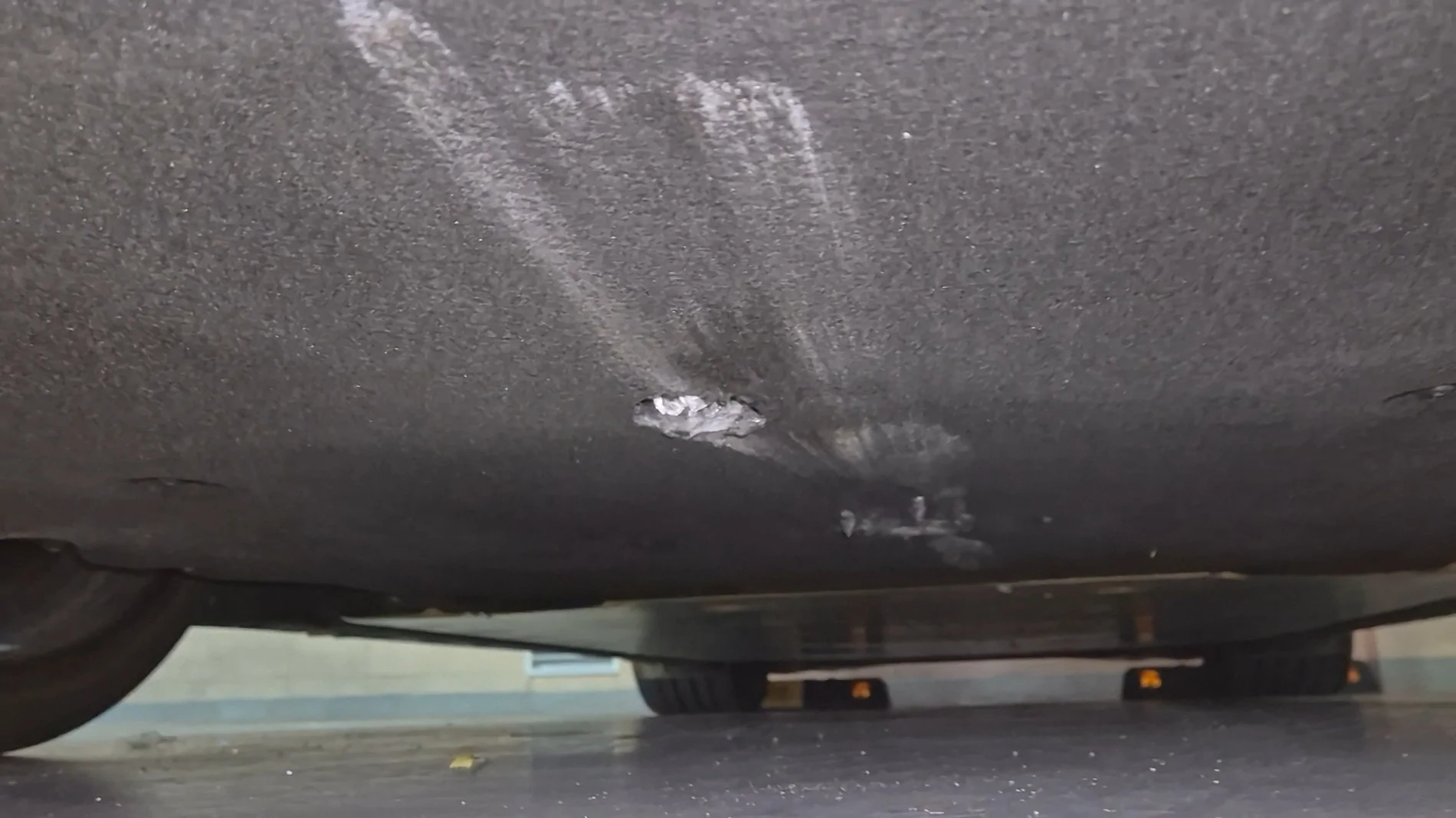 Porsche Taycan How bad is this damge? KakaoTalk_20260524_123952571_04