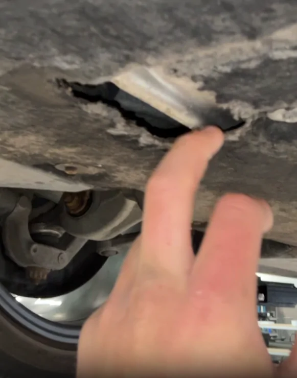 Porsche Taycan Underframe Damage Screenshot 2026-05-28 143305