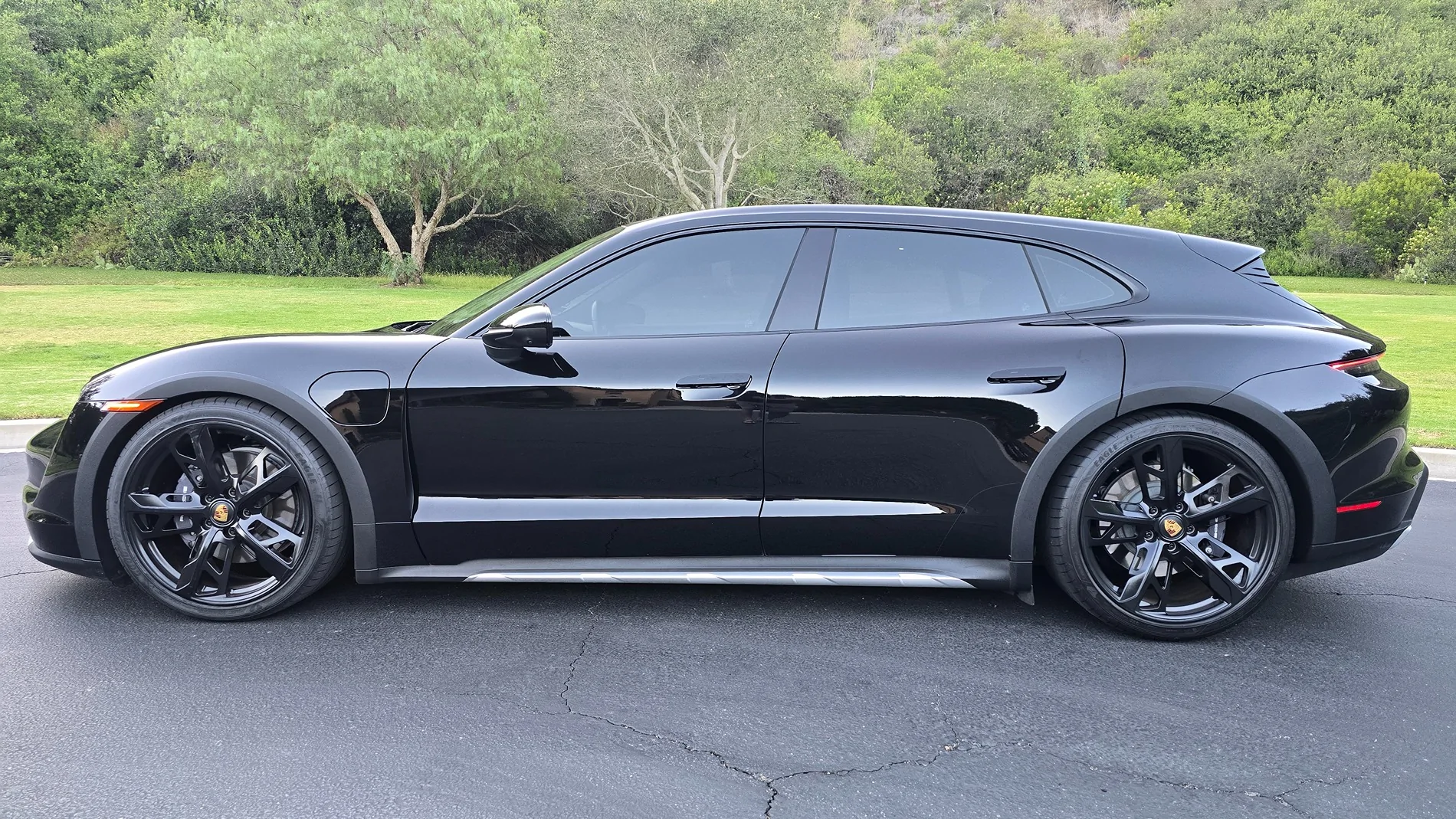 Porsche Taycan Cross Turismo Lowered + Spacers 1000036276
