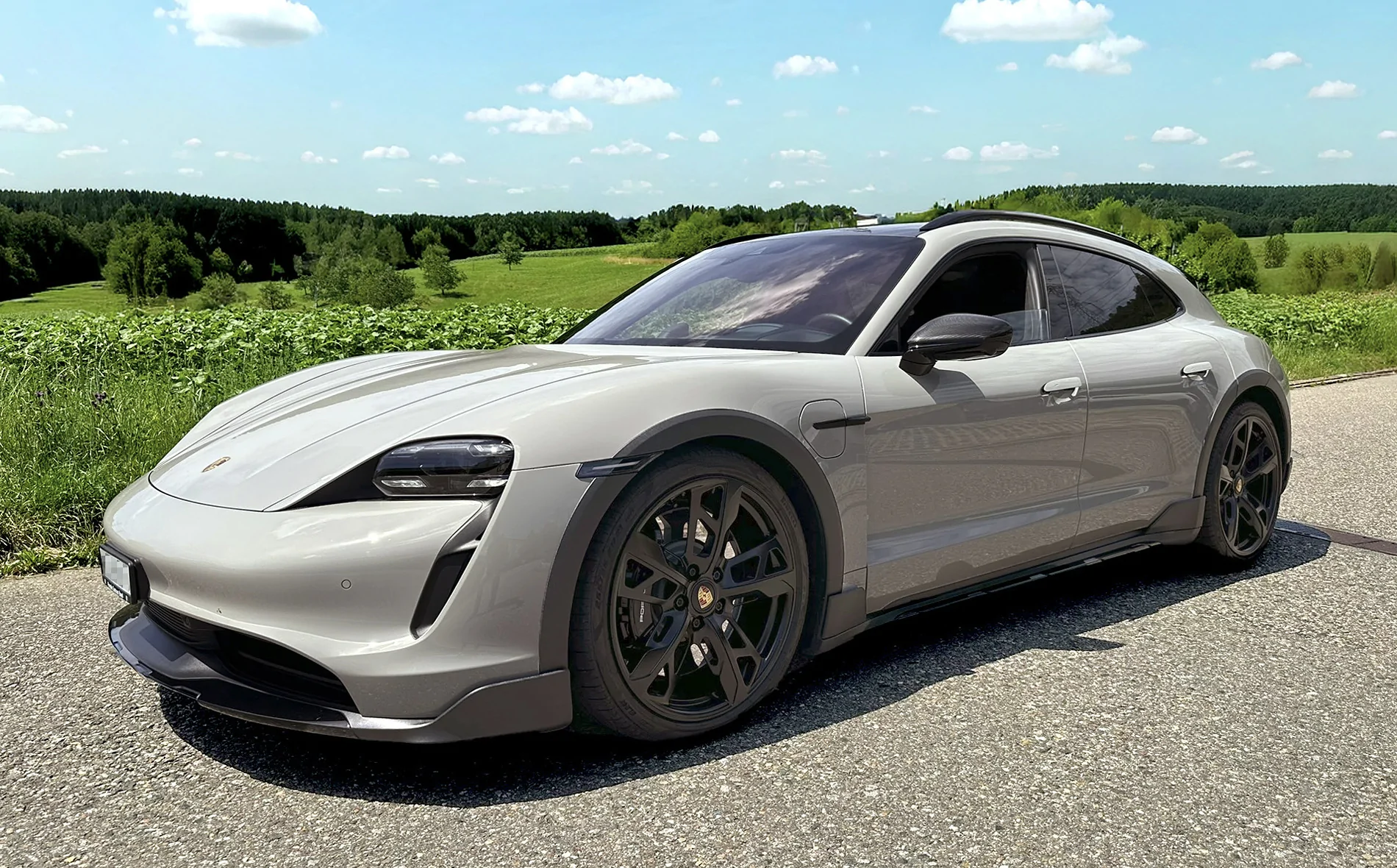 Porsche Taycan Finally one of yours! Joined the club with a 2022 4S CT Taycan-CT-4S-Chalk-01