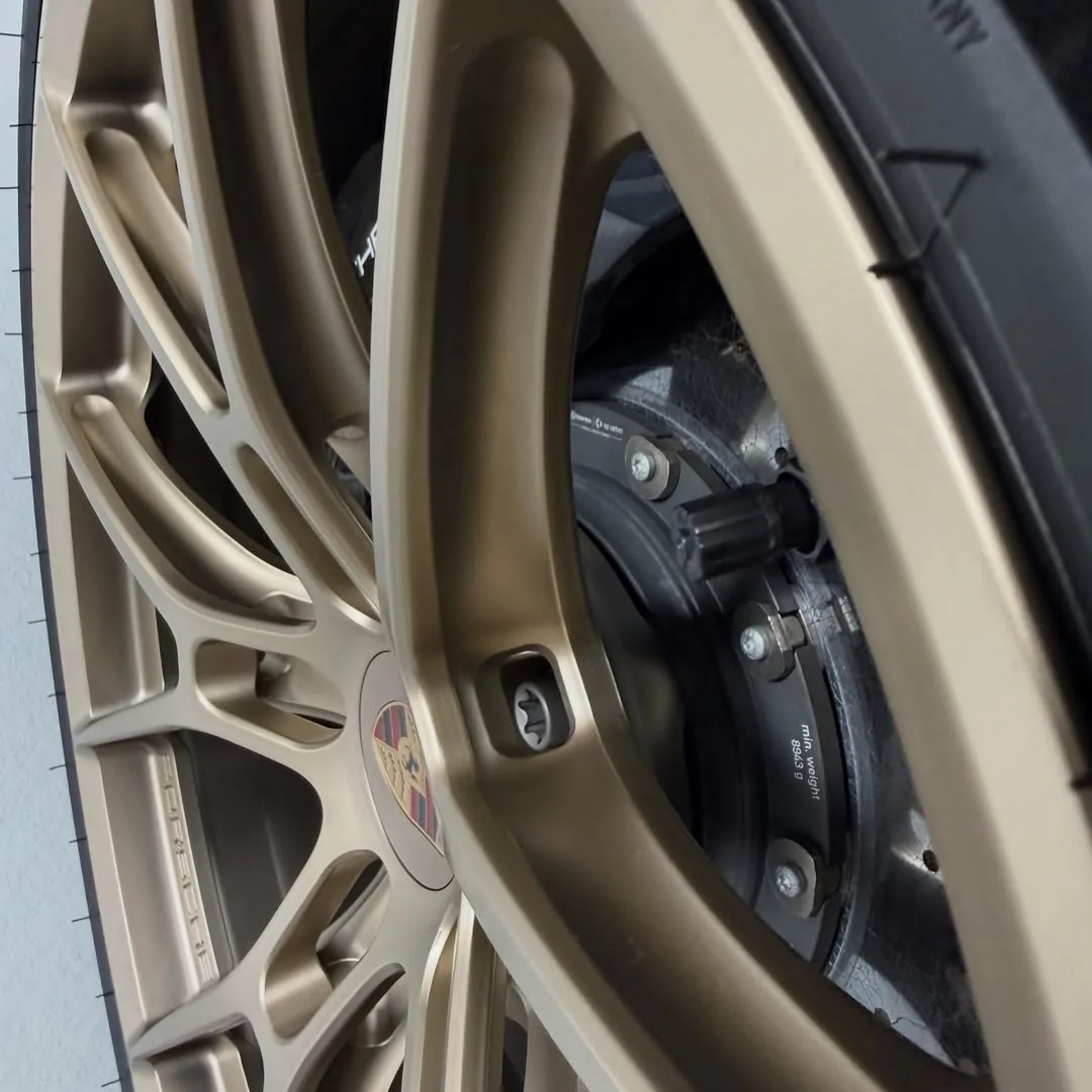 Porsche Taycan Official: Manthey Kit for the Turbo GT with Weissach (Nordschleife lap record: 6:55.533) SnapInsta.to_729517971_18599318497001486_207863904341941652_n