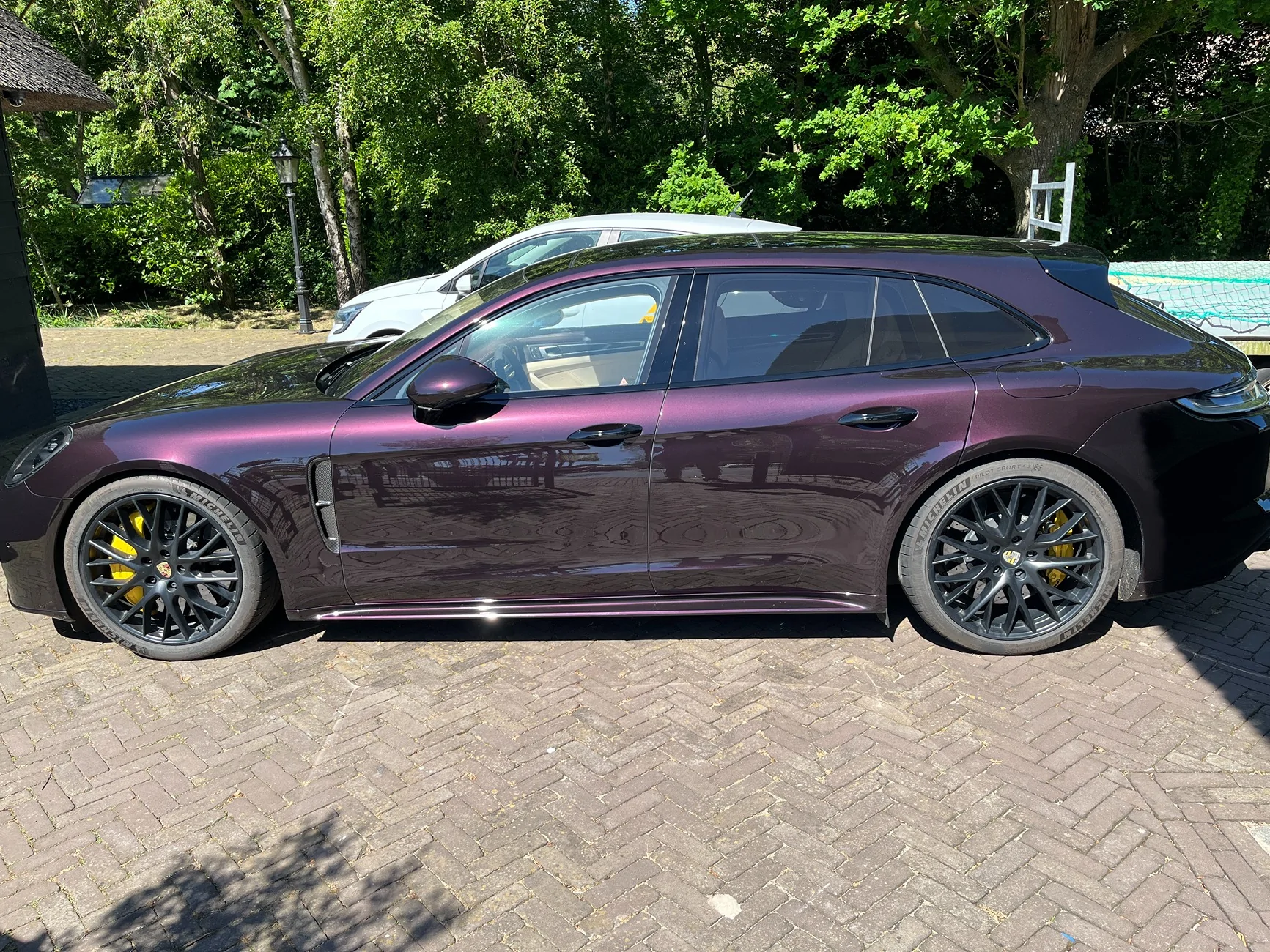 Porsche Taycan In need of pictures of truffle brown interior! IMG_4688