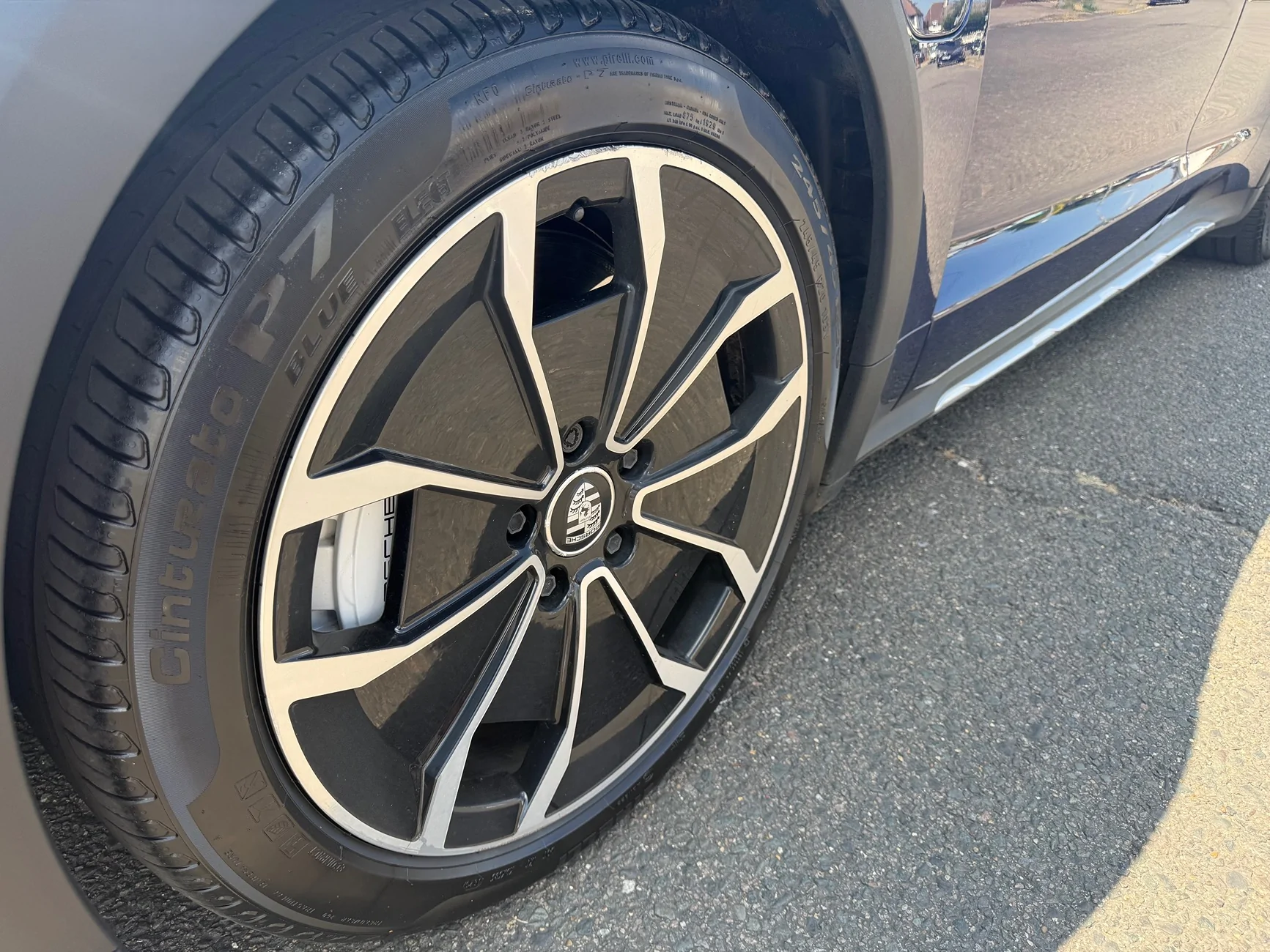 Porsche Taycan 20 inch Turbo Alloys £900 with new tyres IMG_0961