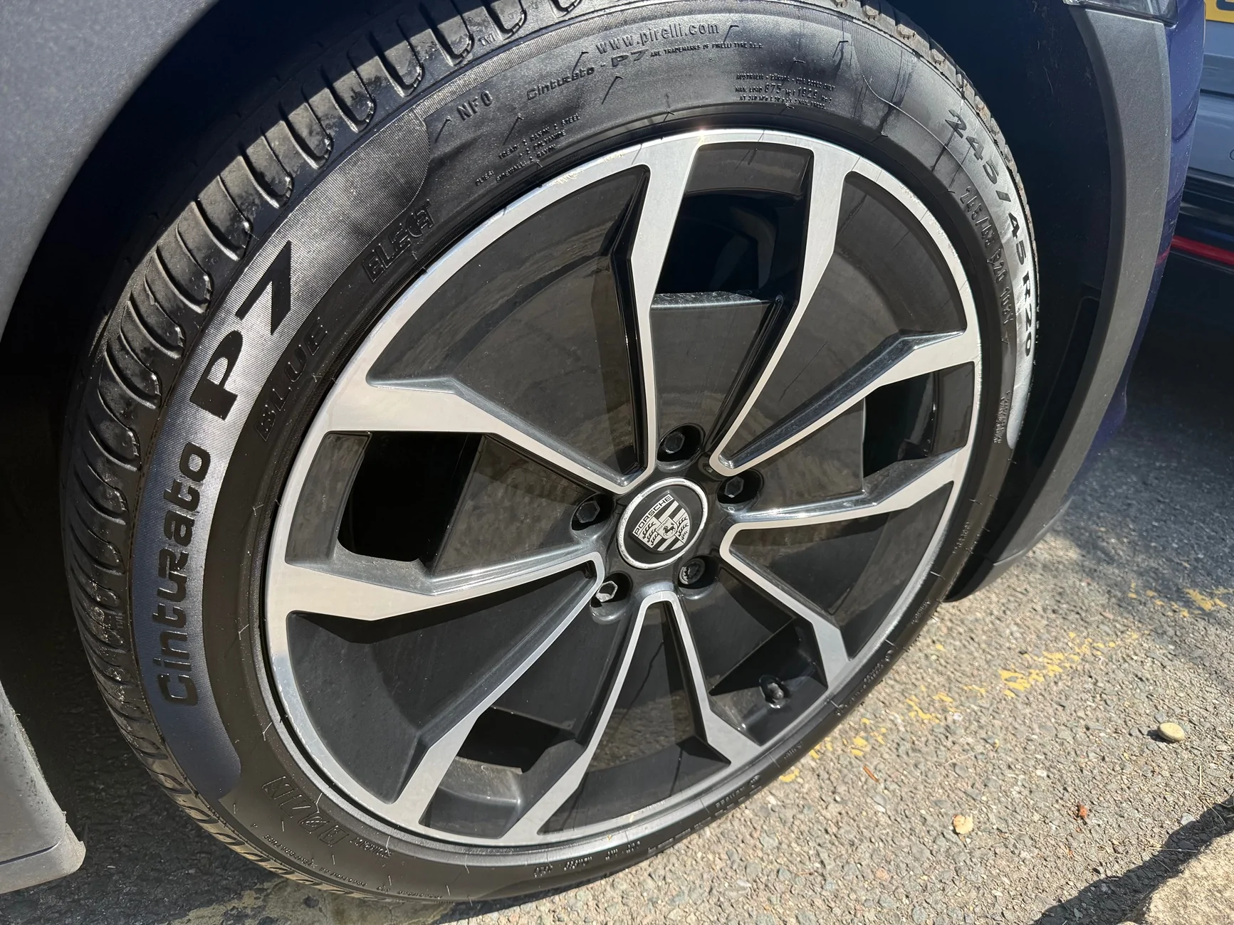 Porsche Taycan 20 inch Turbo Alloys £900 with new tyres IMG_0960