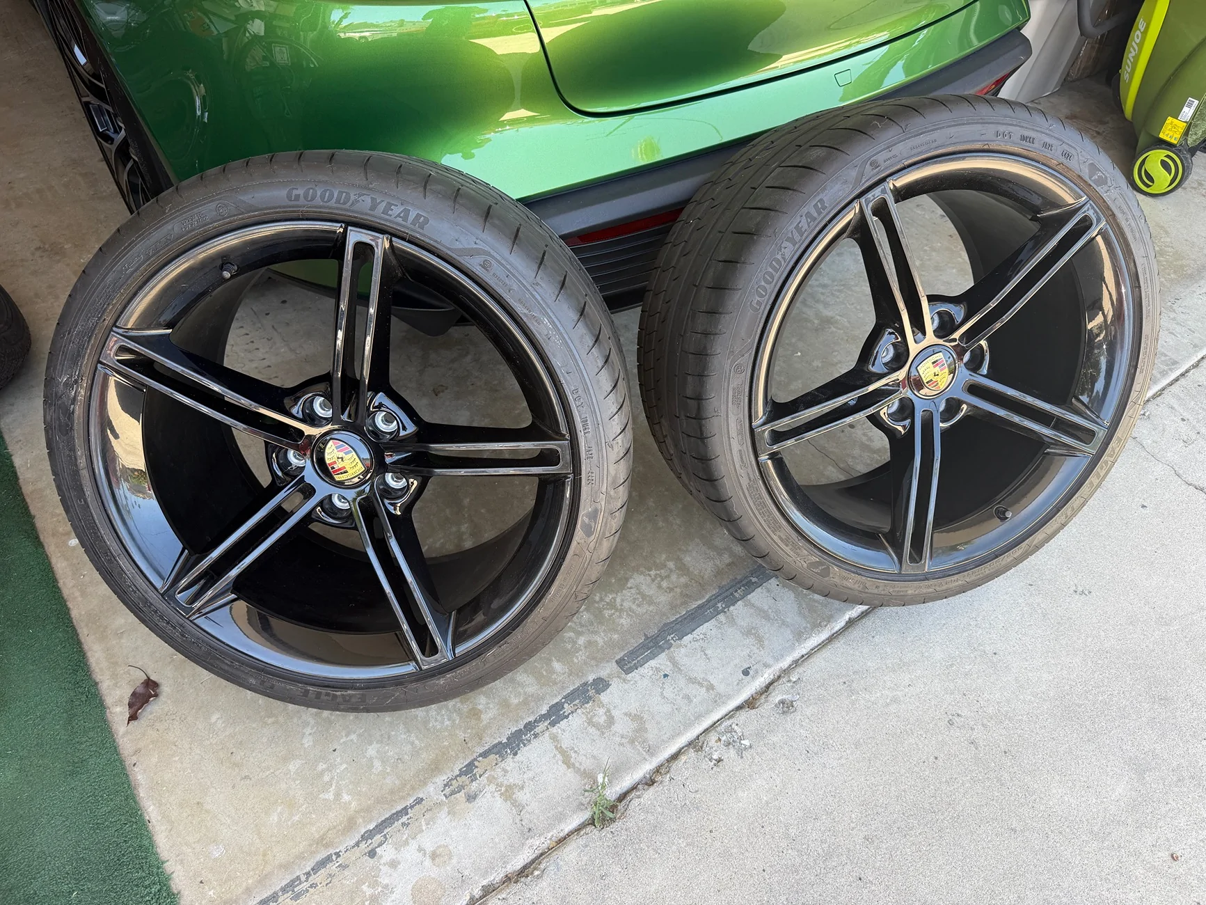 Porsche Taycan Taycan Mission E Wheels - Black IMG_6883