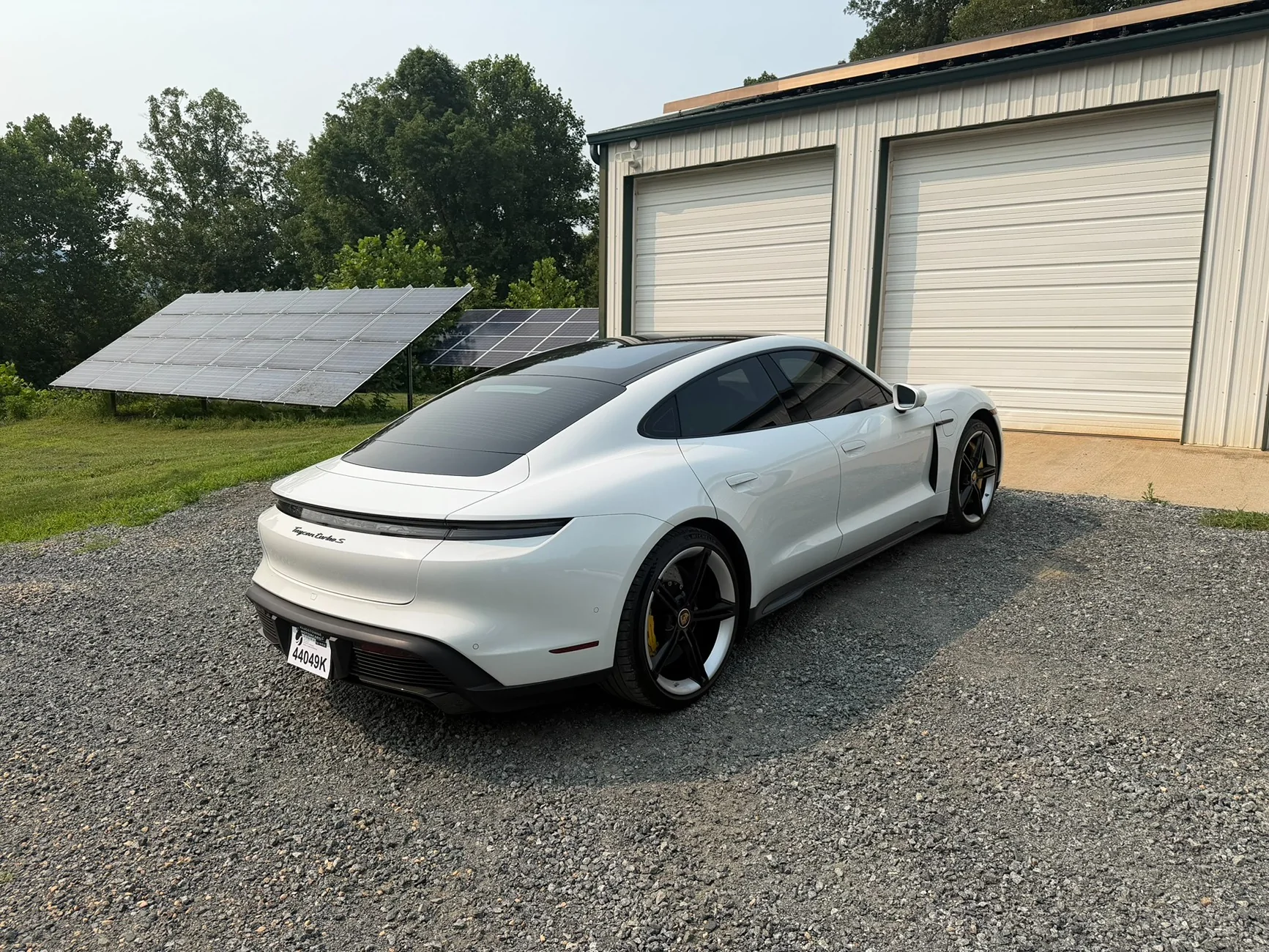 Porsche Taycan Trunk / Tail Lights (mis) alignment - how to adjust IMG_2108