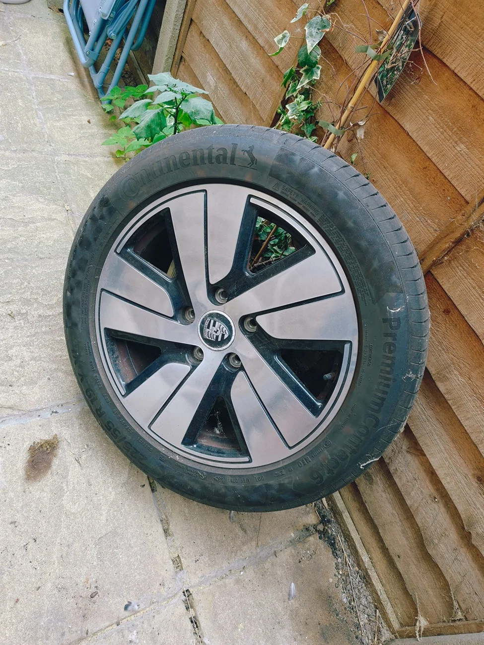 Porsche Taycan 19" OEM Aero Alloys for Sale London UK 149561