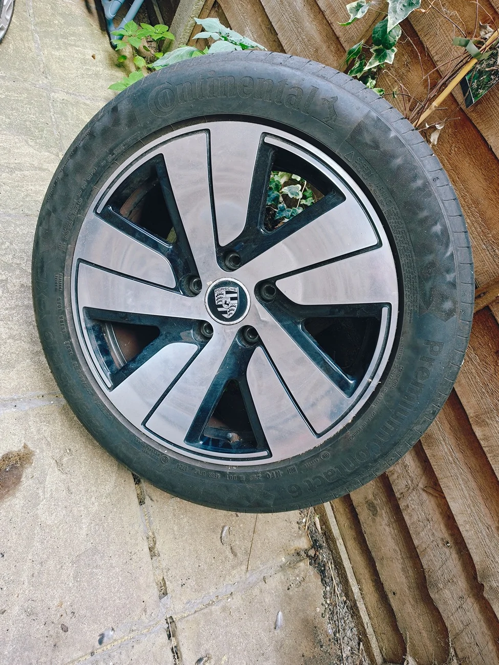 Porsche Taycan 19" OEM Aero Alloys for Sale London UK 149560