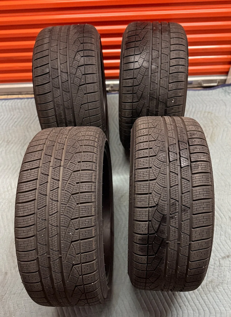 Porsche Taycan FS: OEM Porsche Taycan Turbo GT 21" Rims & Tires Wheel set 4