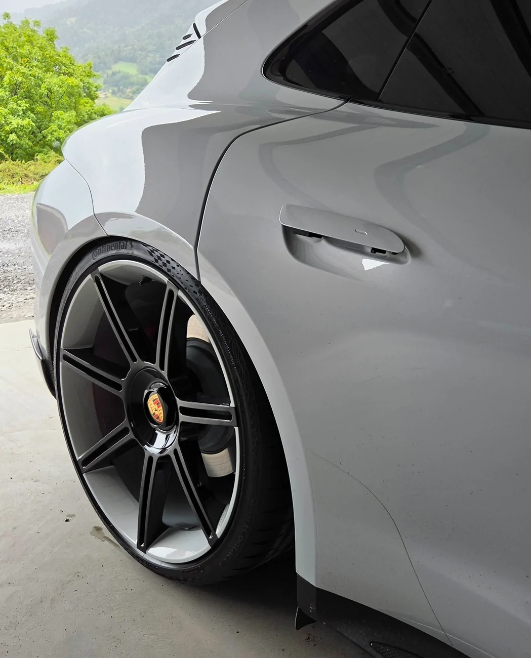 Porsche Taycan Rotiform RCA 22" installed 20260828_152802