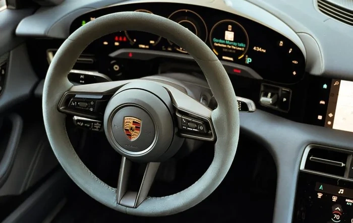 Taycans affected by WME3 will NOT be retrofitted with an electronic steering column adjustment
