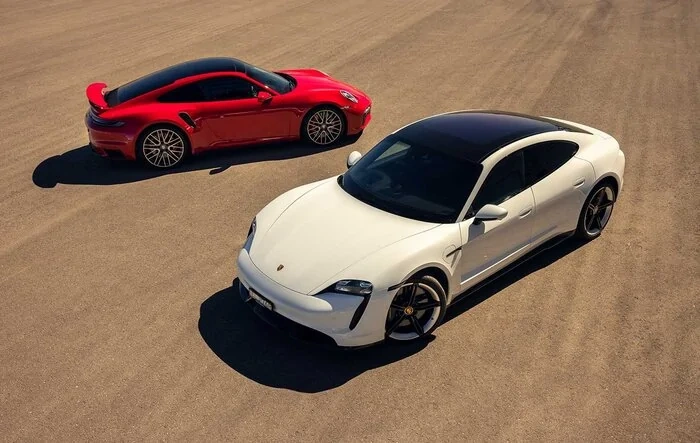 The Iconic 911 vs The (future-iconic) Taycan