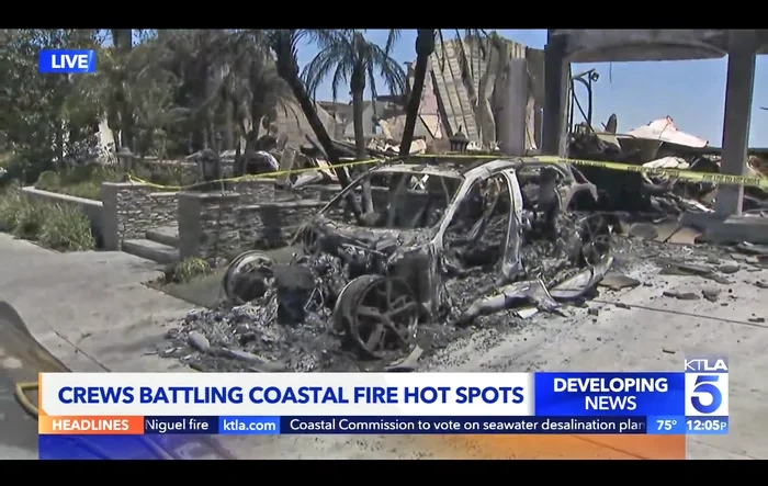 Taycan Cross Turismo burns in Laguna Niguel fire