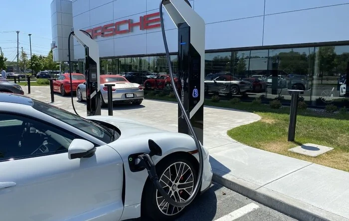 More Porsche Turbo Chargers Stations appearing at US dealerships