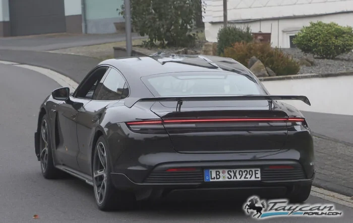 🏁 Taycan GT / GT3 / GT4 prototype (or hot performance variant) spotted?!