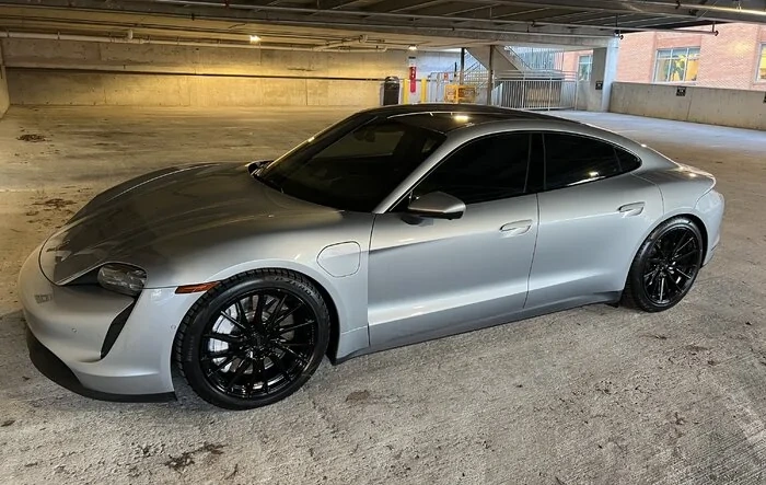 Winter Wheels installed - Vossen HF4T + Pirelli Winter Scorpion tires. 20x11R 20x9F