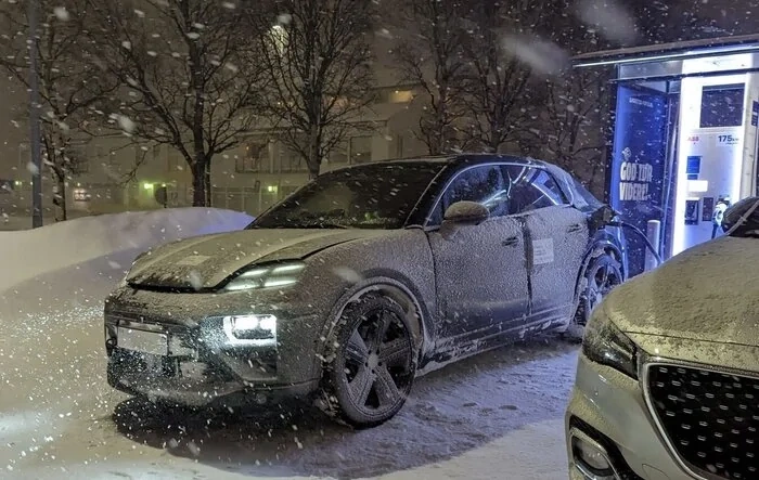 Spotted: Macan EV @ 172 kW charging rate