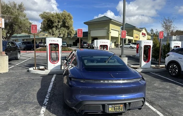 Report: Charging my Taycan at Tesla Supercharger with new CCS compatible magic dock