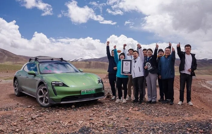 A new world record for Porsche Taycan: altitude