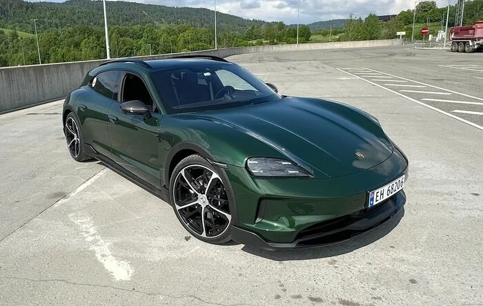 Some images of MY 2025 Cross Turismo 4 in Oak Green