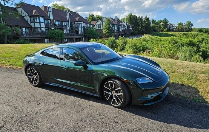 My New Oak Green Metallic 2024 Taycan
