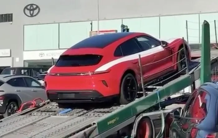 My 2025 Taycan Turbo S Sport Turismo in Guards Red (PTS) arrived this morning at the dealer