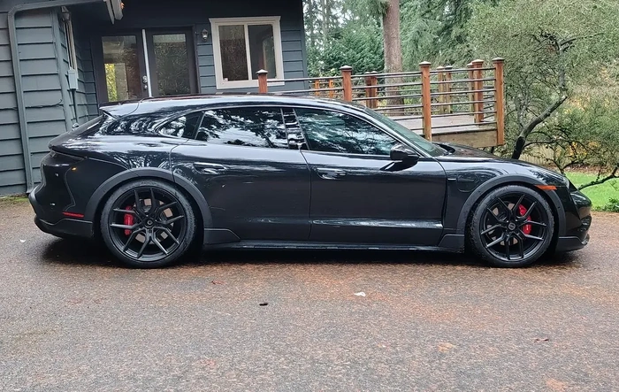 MV Forged 21" wheels on 4S CT