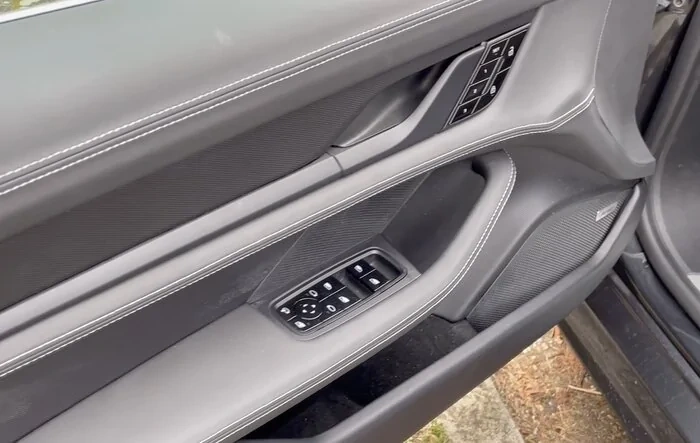 Taycan 4S with retrofitted Exclusive interior (Porsche approved) -- full nappa interior with contrasting stitching